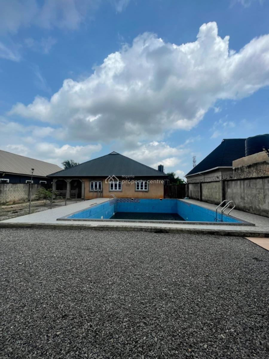 Well Built 3 Bedrolm Bungalow with Pool, Well Built 3 Bedroon Bungalow with Cctv.swimming Pool in Ogijo Ikorodu, Ebute, Ikorodu, Lagos, Detached Bungalow for Sale