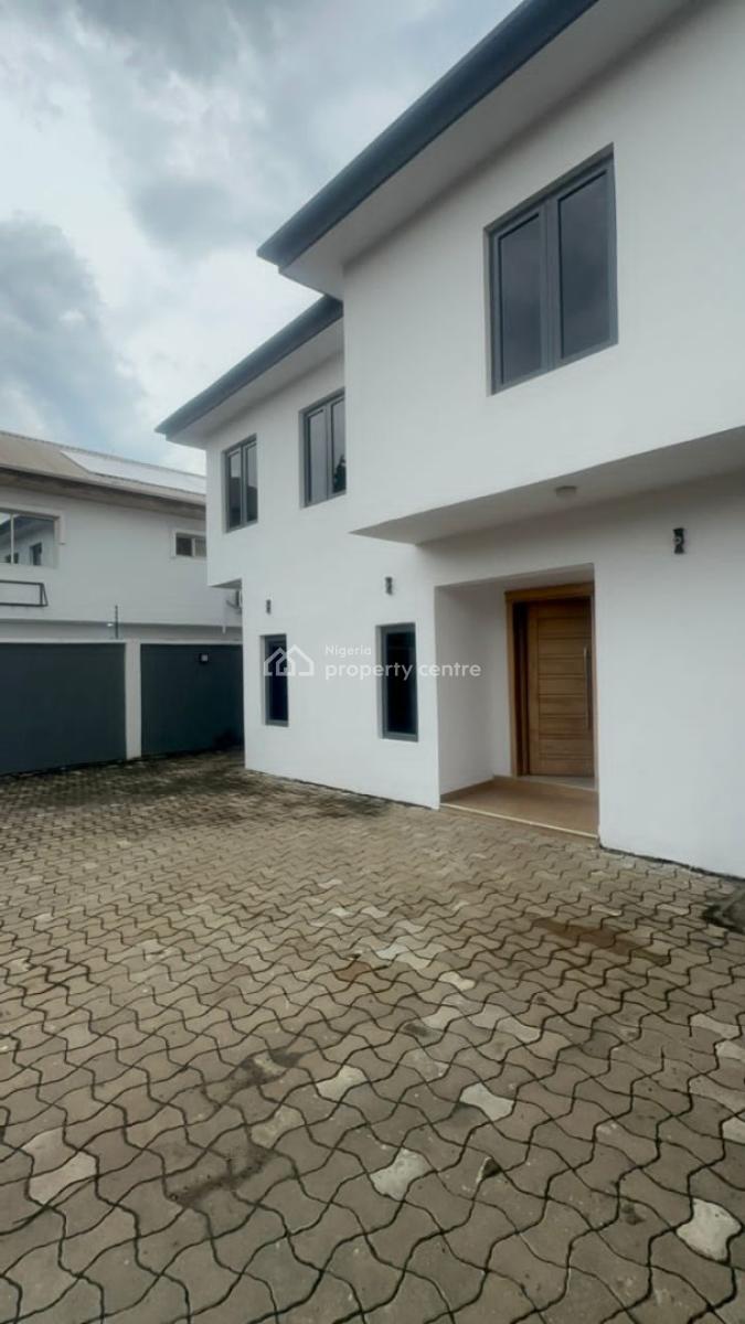 5 Bedroom Detached with 2 Bq, Lekki Phase 1, Lekki, Lagos, Detached Duplex for Rent