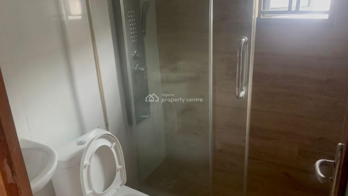 5 Bedroom Detached with 2 Bq, Lekki Phase 1, Lekki, Lagos, Detached Duplex for Rent