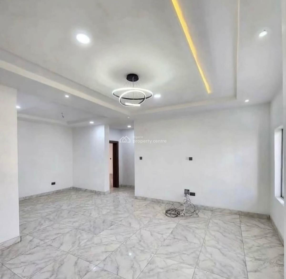 Spacious Serviced 3 Bedroom Apartment, Osapa, Lekki, Lagos, Flat / Apartment for Rent