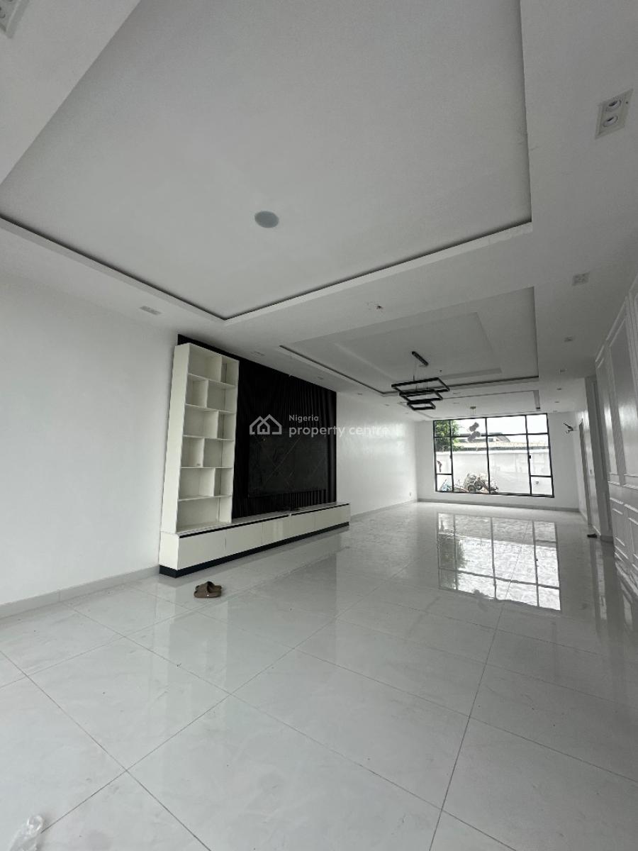 5bedrooms Detached Duplex Available, Royal Gardens Lekki, Lekki, Lagos, Semi-detached Duplex for Sale