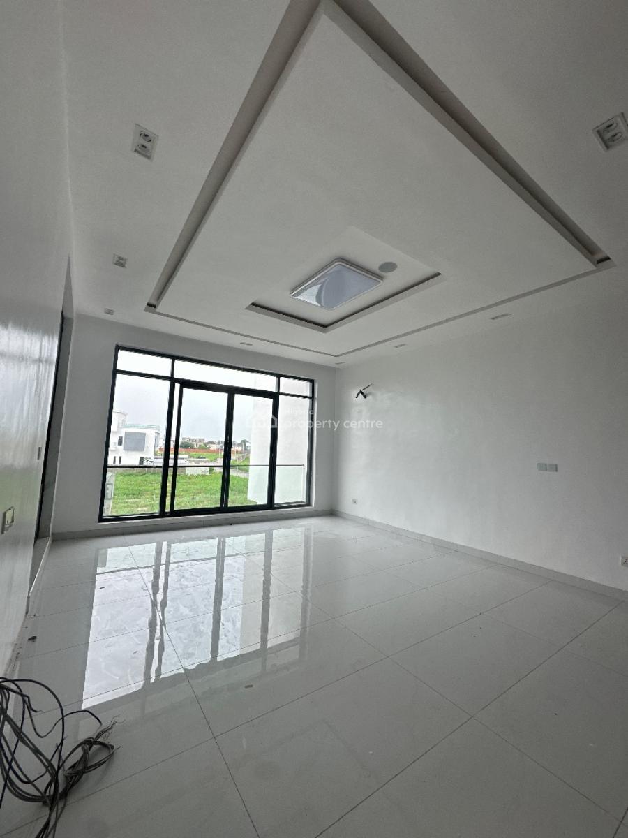5bedrooms Detached Duplex Available, Royal Gardens Lekki, Lekki, Lagos, Semi-detached Duplex for Sale
