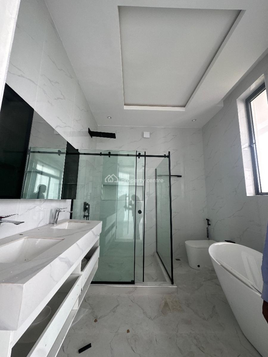 5bedrooms Detached Duplex Available, Royal Gardens Lekki, Lekki, Lagos, Semi-detached Duplex for Sale