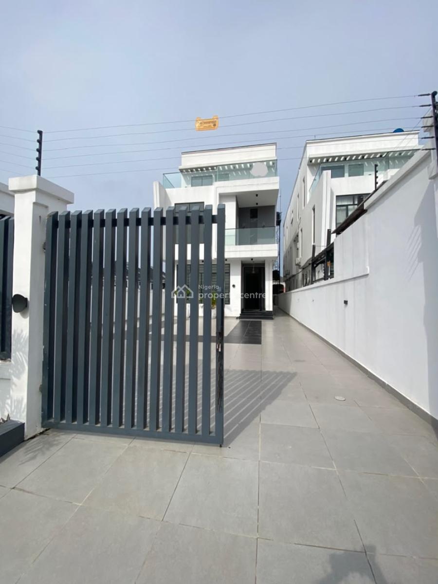 a Contemporary 5 Bedrooms Standard Alone Duplex, Lekki :gated Estate, Lekki Phase 1, Lekki, Lagos, Detached Duplex for Sale
