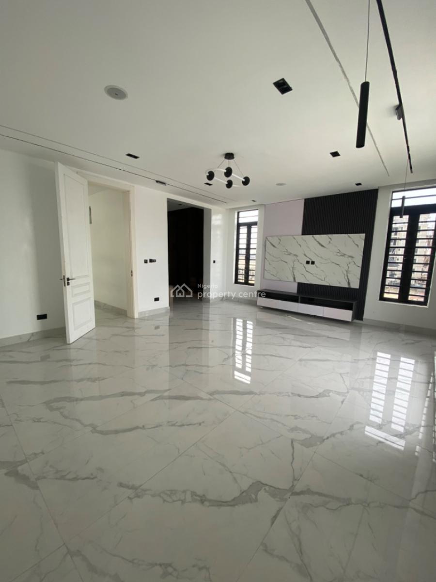 a Contemporary 5 Bedrooms Standard Alone Duplex, Lekki :gated Estate, Lekki Phase 1, Lekki, Lagos, Detached Duplex for Sale