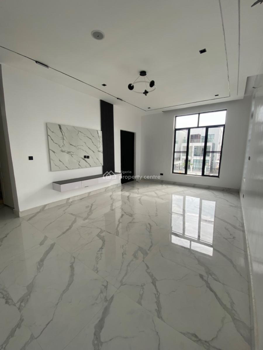 a Contemporary 5 Bedrooms Standard Alone Duplex, Lekki :gated Estate, Lekki Phase 1, Lekki, Lagos, Detached Duplex for Sale