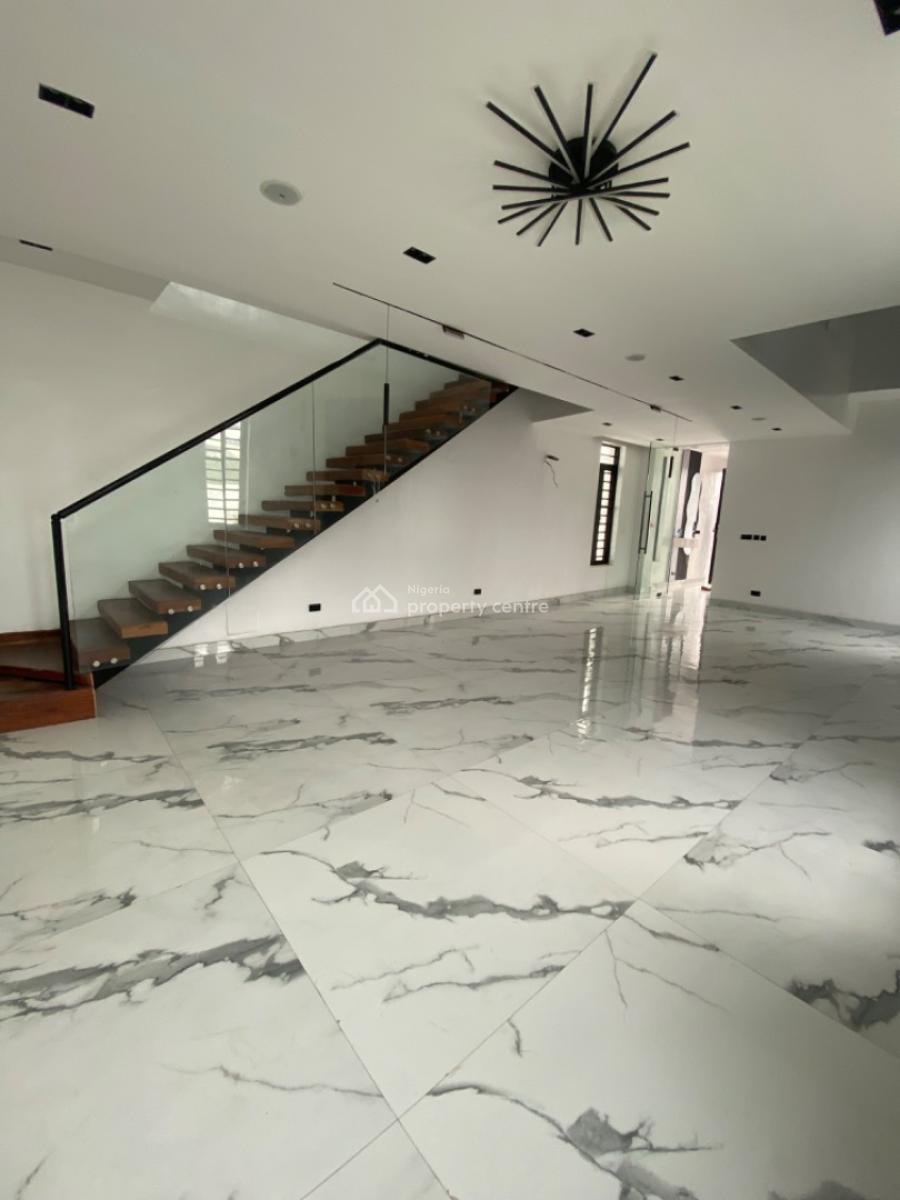 a Contemporary 5 Bedrooms Standard Alone Duplex, Lekki :gated Estate, Lekki Phase 1, Lekki, Lagos, Detached Duplex for Sale