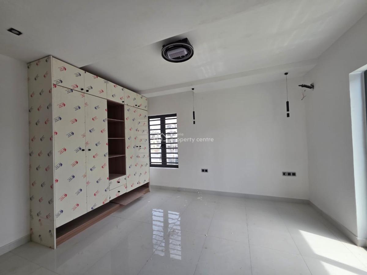3 Bedroom Apartment with Elevator, Gym Swimming Pool and*️, Lekki Phase 1 Lagos, Lekki Phase 1, Lekki, Lagos, Flat / Apartment for Sale