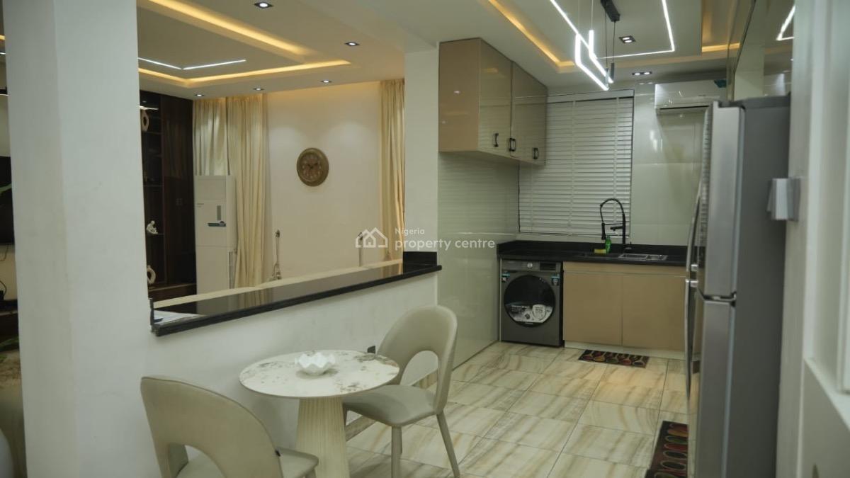 Fully Furnished 2 Bedroom Apartment in a Secured Neighborhood, Ilasan, Ikate, Lekki, Lagos, Flat / Apartment for Rent