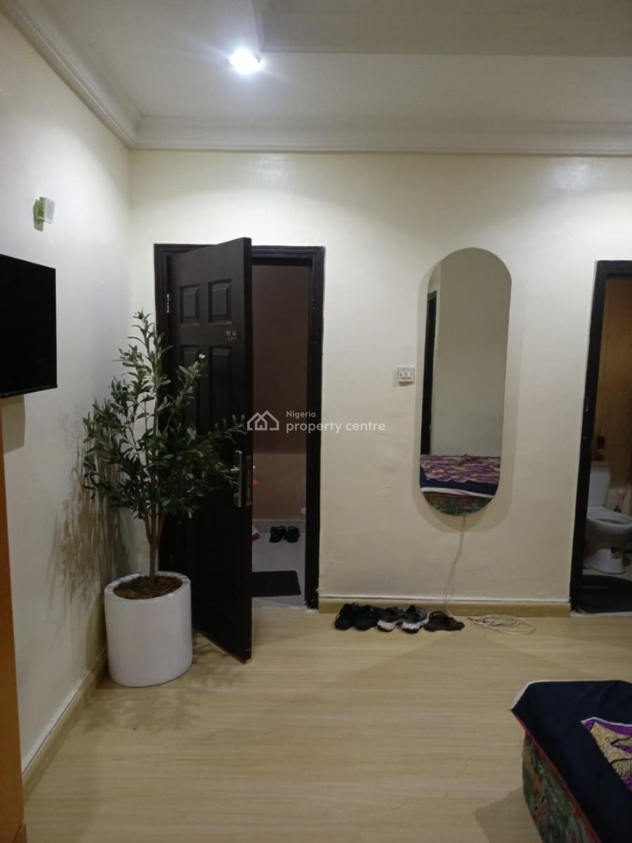 Unfurnished Single Serviced Roomself in Victoria Island, Off Eko Hotel, Victoria Island (vi), Lagos, Flat / Apartment for Rent