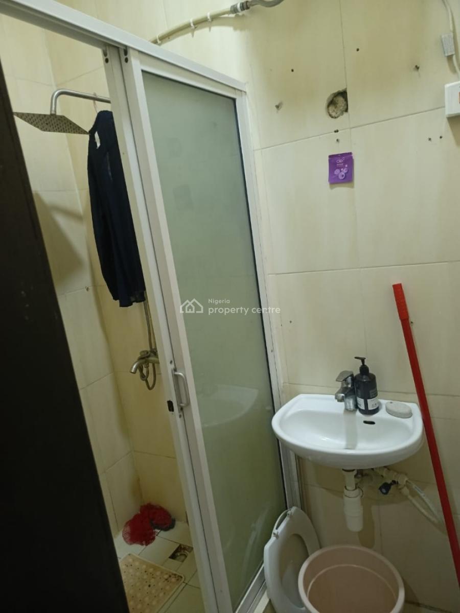 Unfurnished Single Serviced Roomself in Victoria Island, Off Eko Hotel, Victoria Island (vi), Lagos, Flat / Apartment for Rent