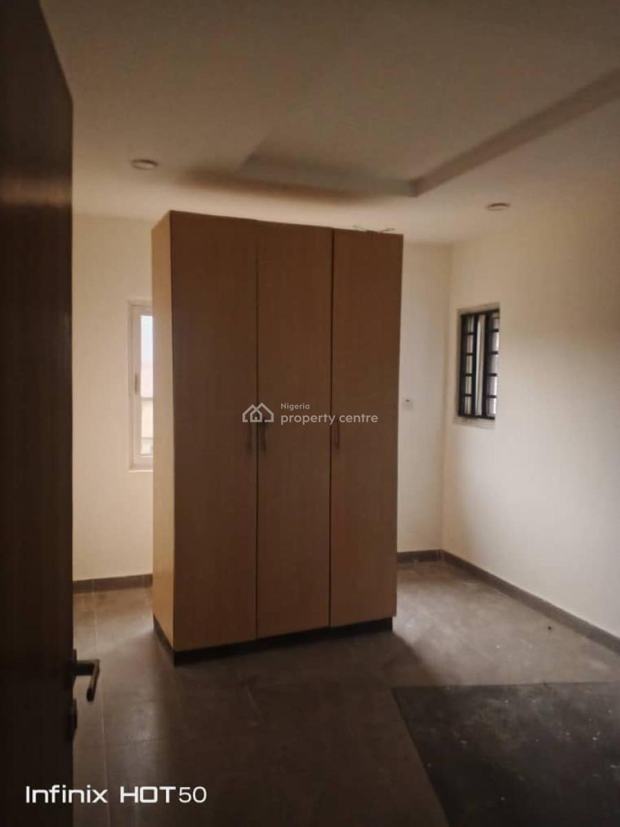 Very Lovely and Well Renovated 3 Bedroom Flat in a Secured Estate, Gateway Zone Estate, Gra Phase 1, Magodo, Lagos, Flat / Apartment for Rent
