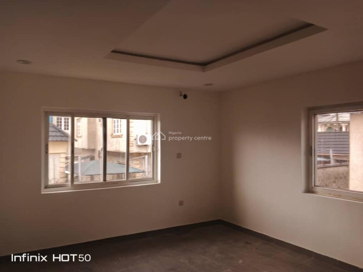 Very Lovely and Well Renovated 3 Bedroom Flat in a Secured Estate, Gateway Zone Estate, Gra Phase 1, Magodo, Lagos, Flat / Apartment for Rent