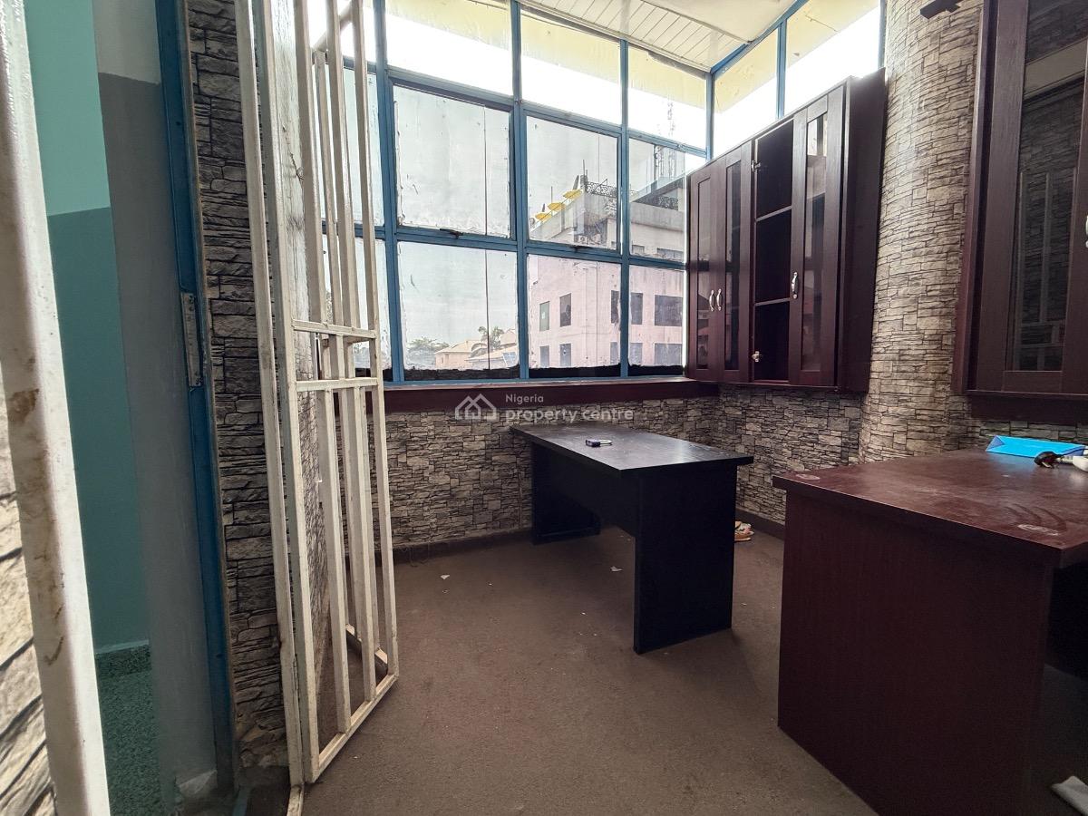 Office Space on The First Floor in a Prime Location, Wuse 2, Abuja, Office Space for Rent