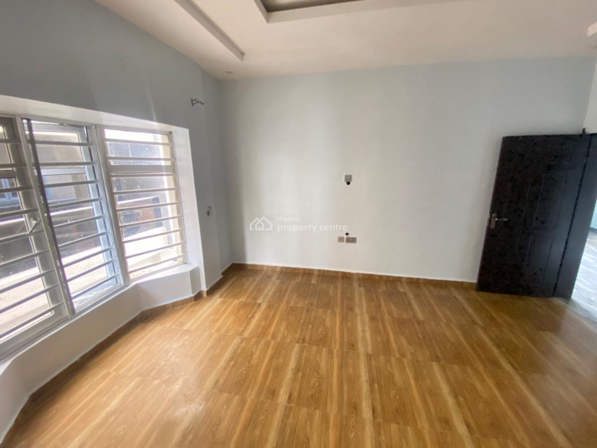 Studio Flat, New Road, Opp Chevron, Lekki, Lagos, Self Contain (single Rooms) for Rent