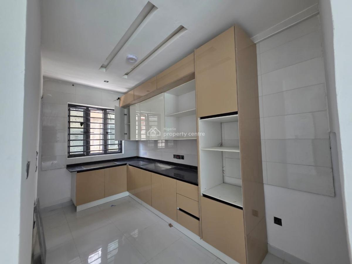 Amazingly Built 2  Bed Apartment with Swimming Pool Gym ️, Vgc Extension Lekki Lagos, Vgc, Lekki, Lagos, Flat / Apartment for Sale