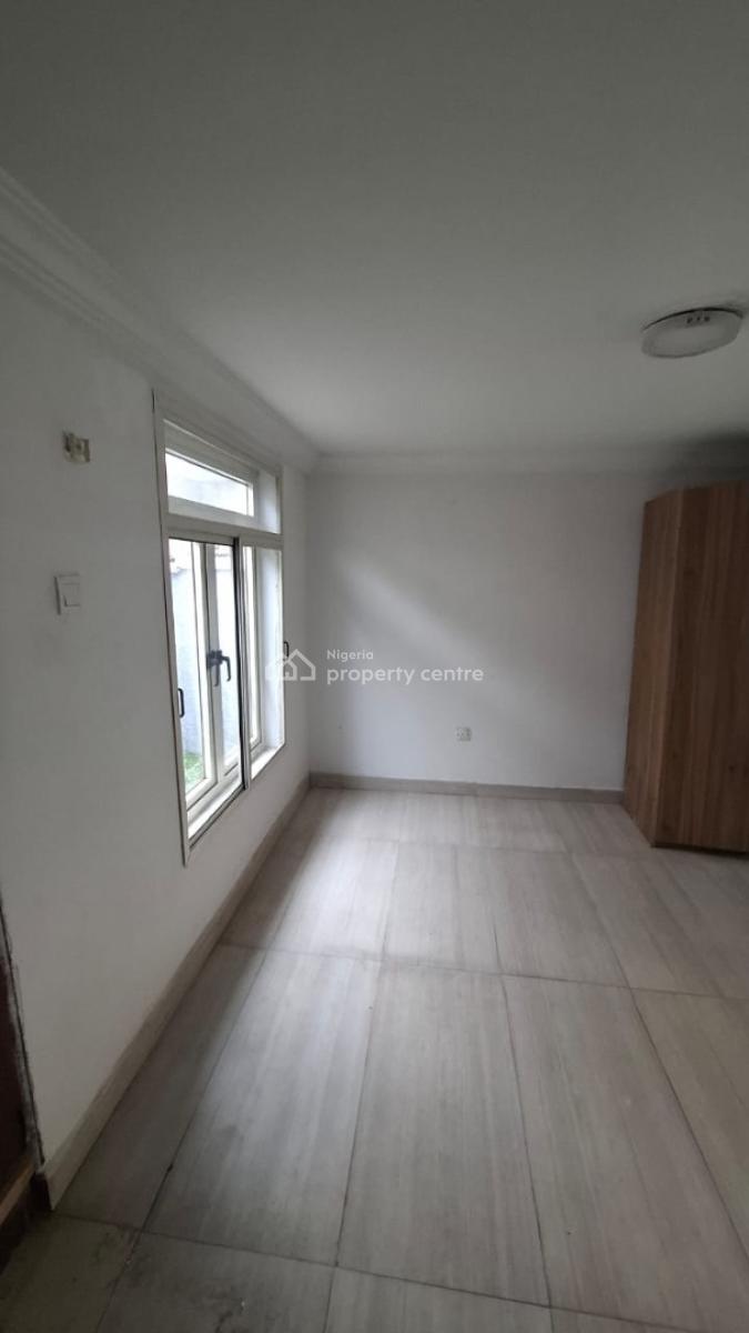 Large Studio Apartment, Ona Ouekan Estate, Lekki Phase 1, Lekki, Lagos, Self Contain (single Rooms) for Rent