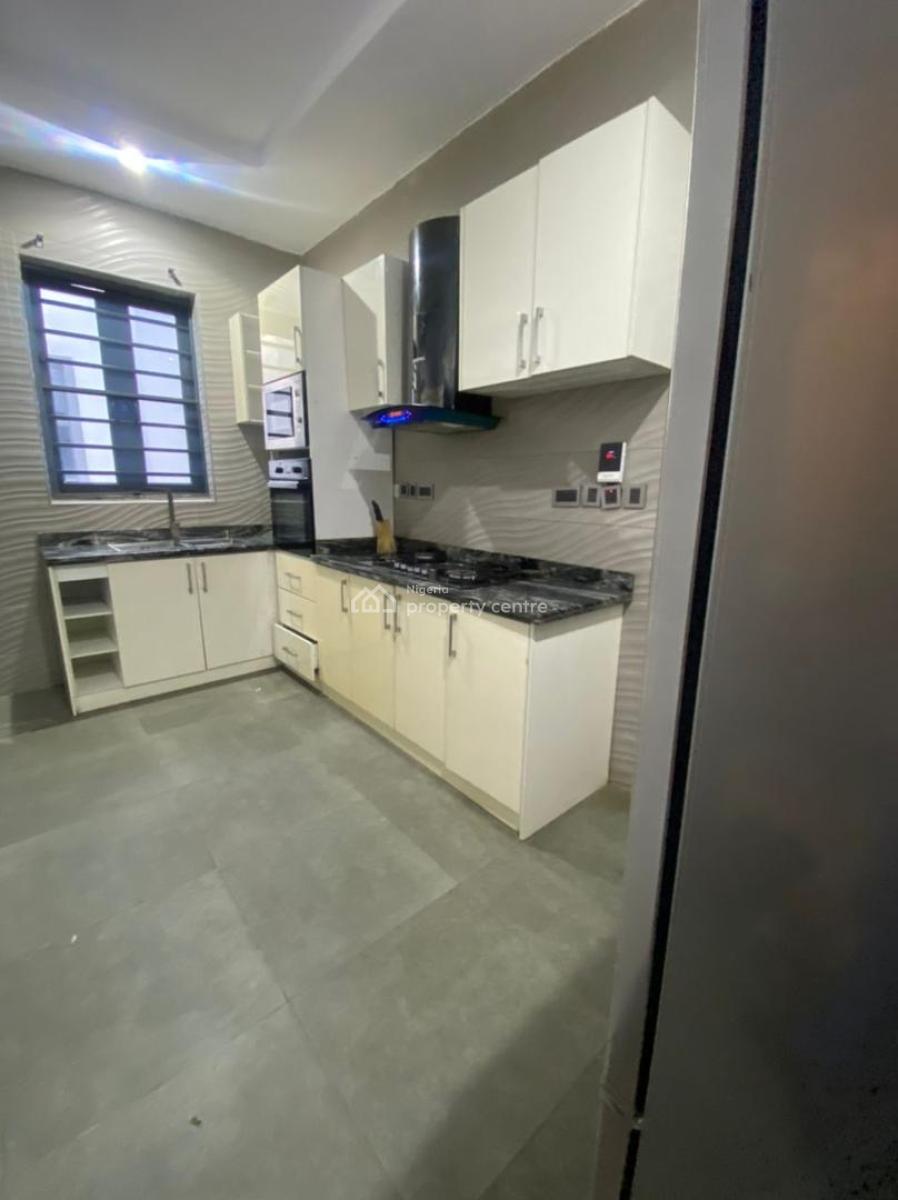 2bedrooms Apartment with Gym Available, Ikate, Lekki, Lagos, Flat / Apartment for Rent