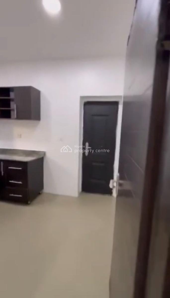 Nicely Finished 3 Bedrooms Block of Flat Serviced Apartment, Beechwood Park Estate Lakowe Lake Golf, Lakowe, Ibeju Lekki, Lagos, Flat / Apartment for Rent