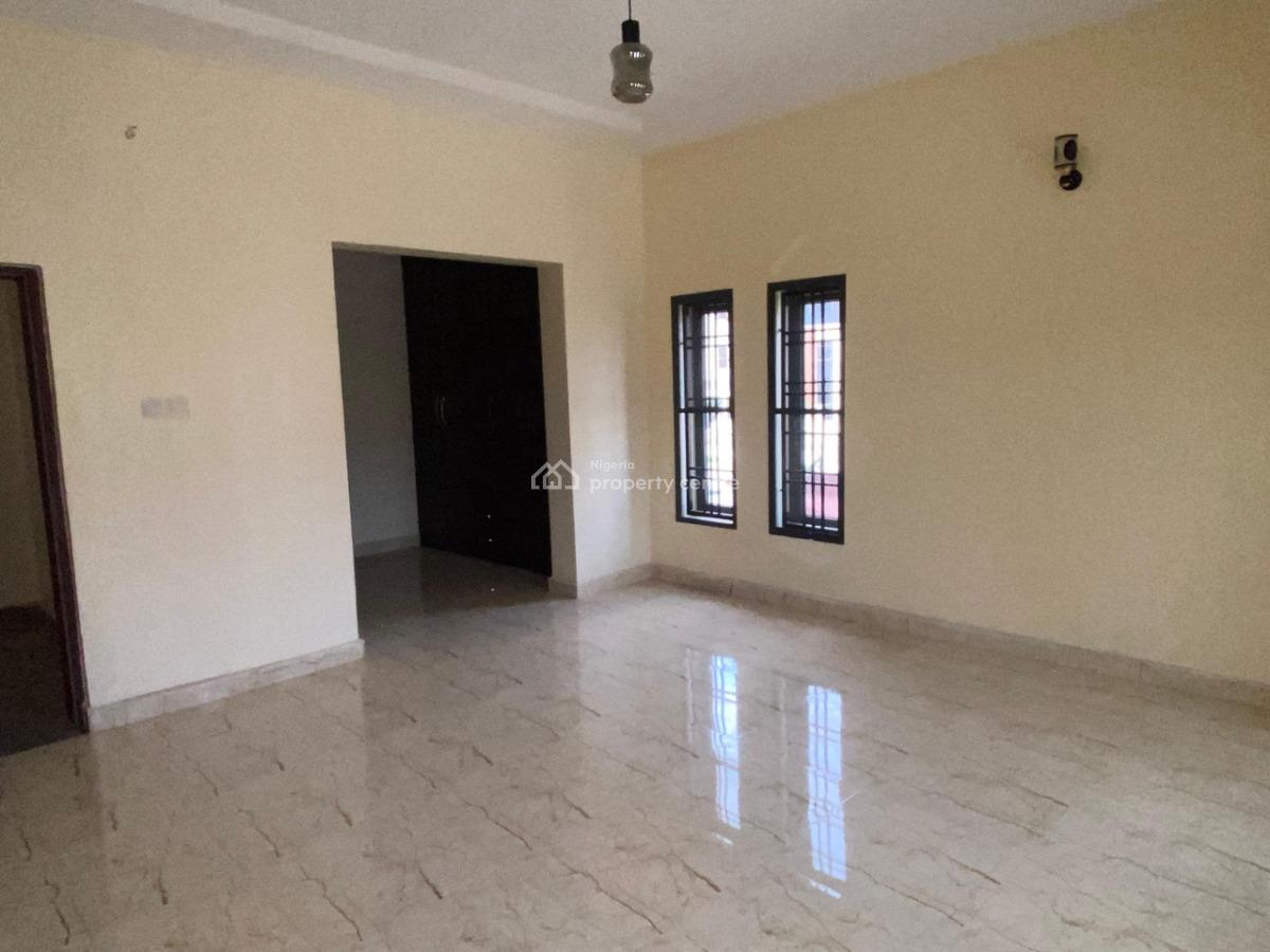 Newly-built 4 Bedroom Semi- Detached Duplex with Bq and Extra Room, Guzape District, Abuja, Semi-detached Duplex for Rent
