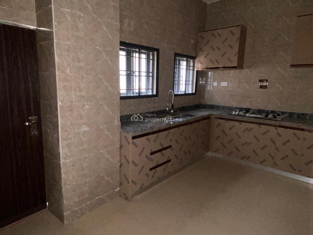 Newly-built 4 Bedroom Semi- Detached Duplex with Bq and Extra Room, Guzape District, Abuja, Semi-detached Duplex for Rent