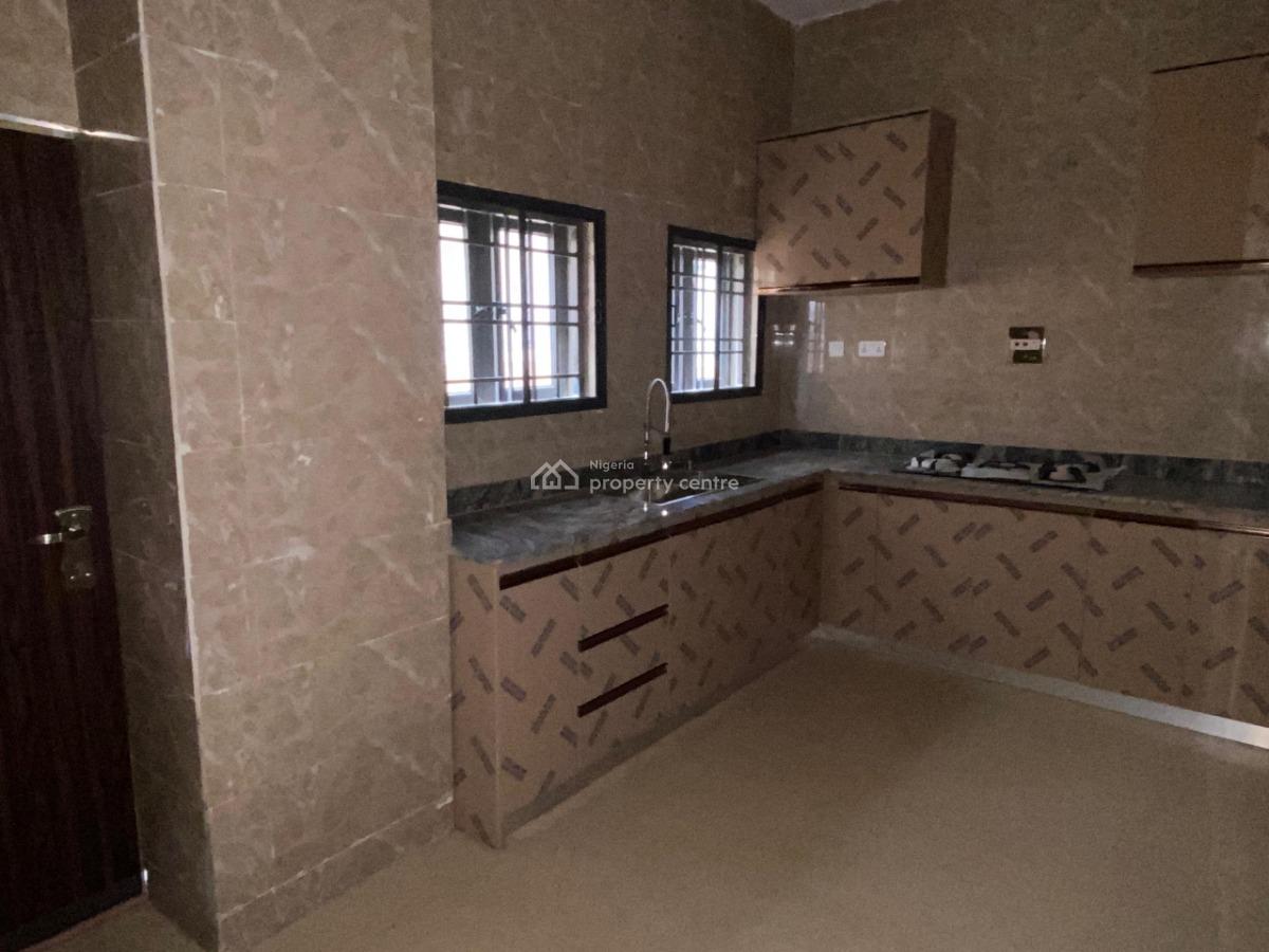 Newly-built 4 Bedroom Semi- Detached Duplex with Bq and Extra Room, Guzape District, Abuja, Semi-detached Duplex for Rent