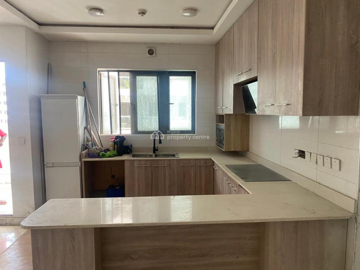 Premium Definition in Service Estate of 24 Hours Light, Periwinkle Estate, Lekki Phase 1, Lekki, Lagos, Flat / Apartment for Rent