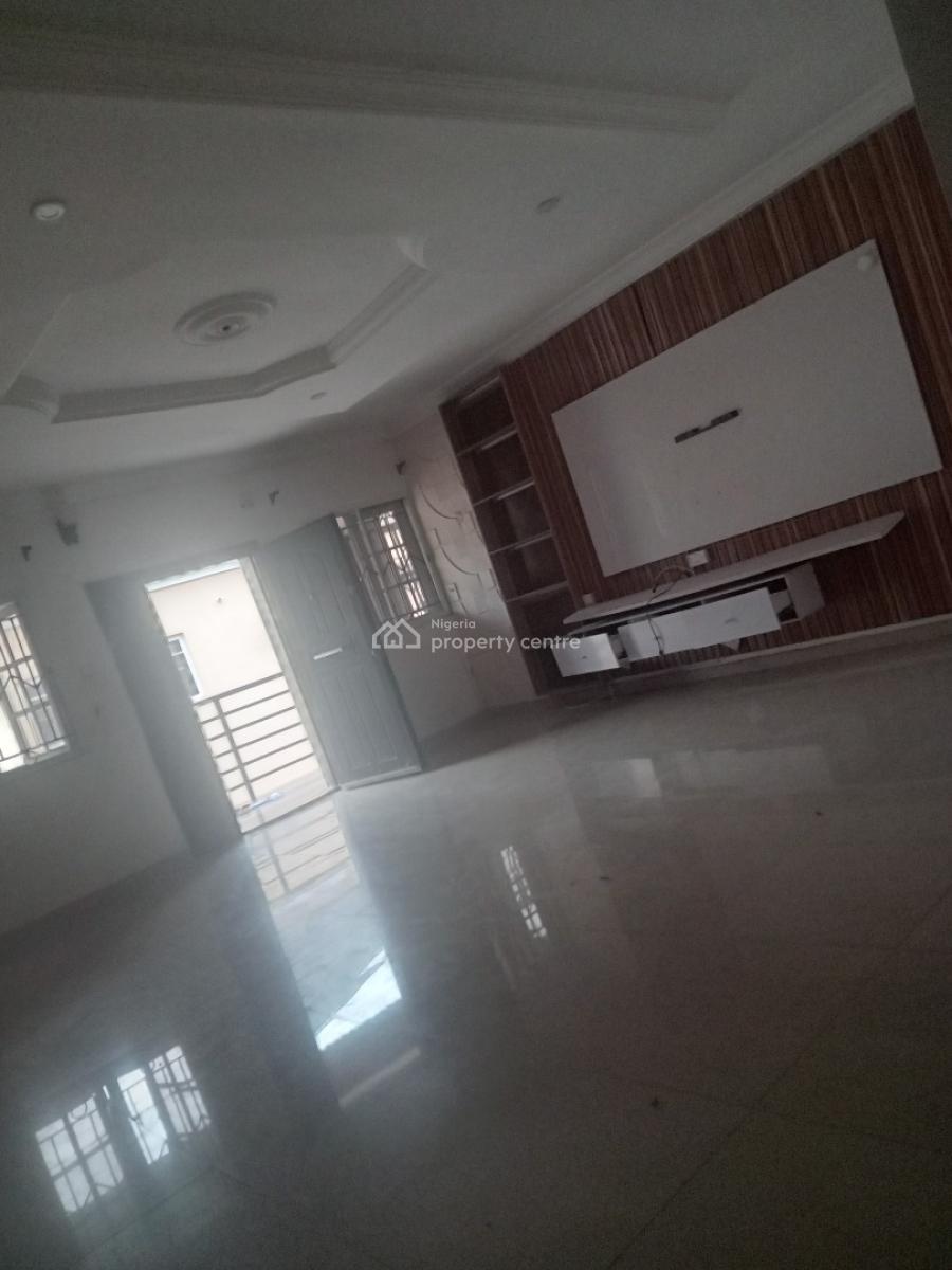 Luxury Fine 3 Bedroom Flat Upstairs, Badore Road Ajah Lagos, Badore, Ajah, Lagos, Flat / Apartment for Rent