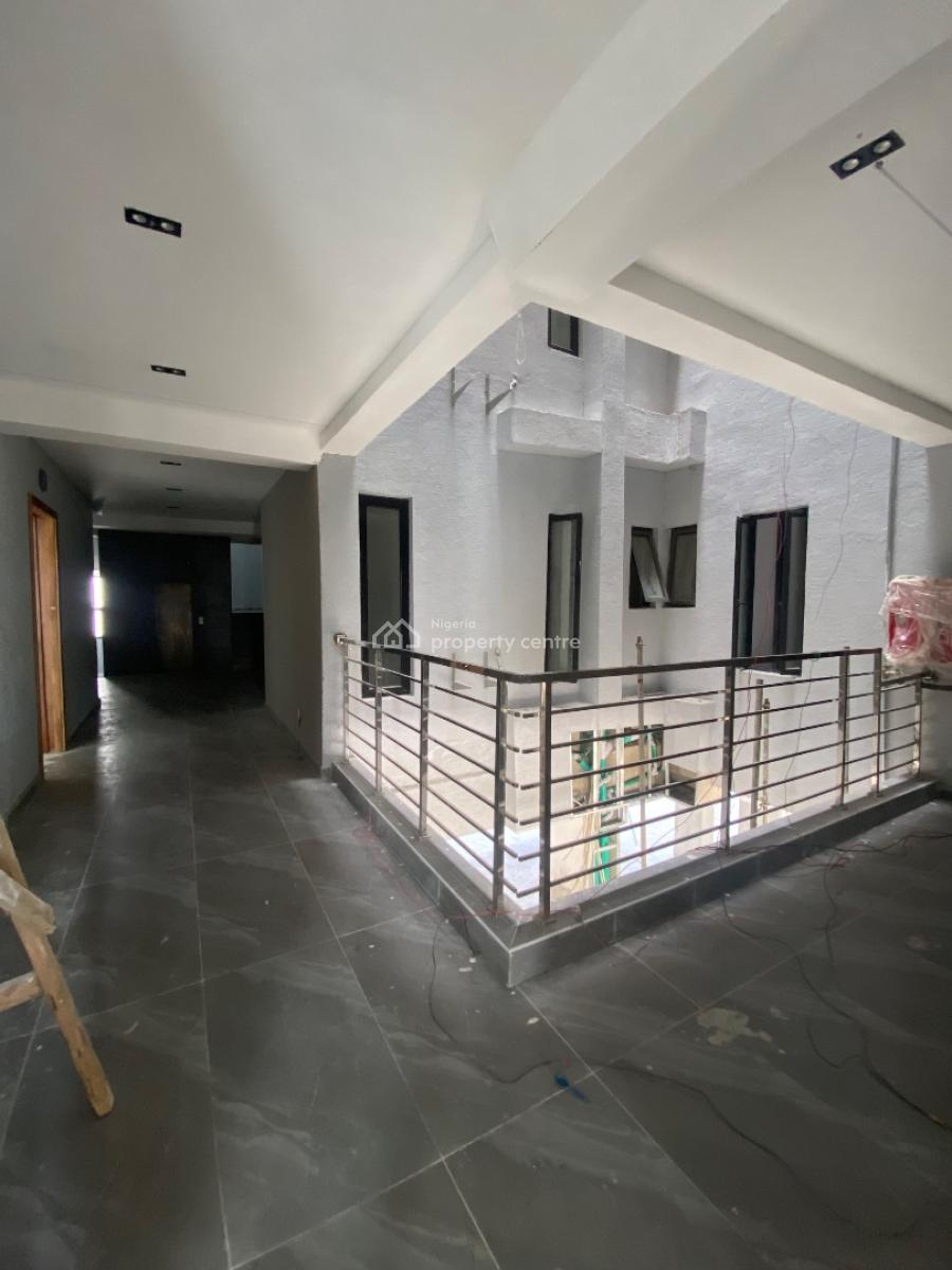 Newly Built 2 Bed with Bq with Gym Room, Lekki Phase1, Lekki Phase 1, Lekki, Lagos, Flat / Apartment for Sale