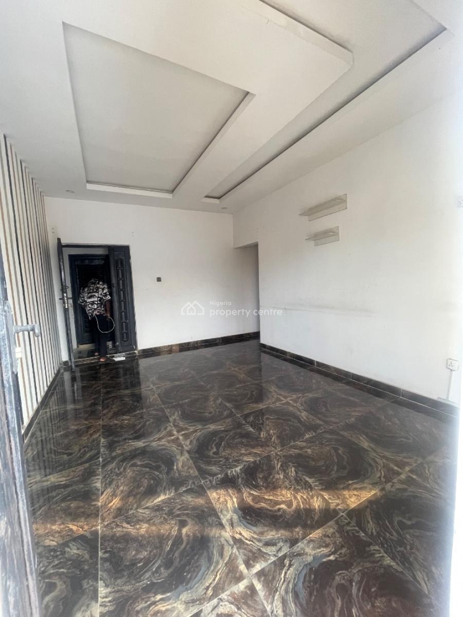 Neatly Used One Bedroom, Yaba, Yaba, Lagos, Mini Flat (room and Parlour) for Rent