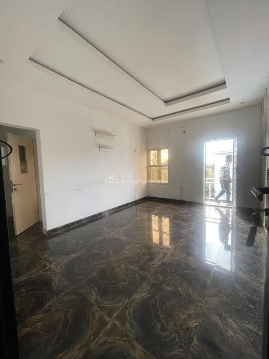 Neatly Used One Bedroom, Yaba, Yaba, Lagos, Mini Flat (room and Parlour) for Rent