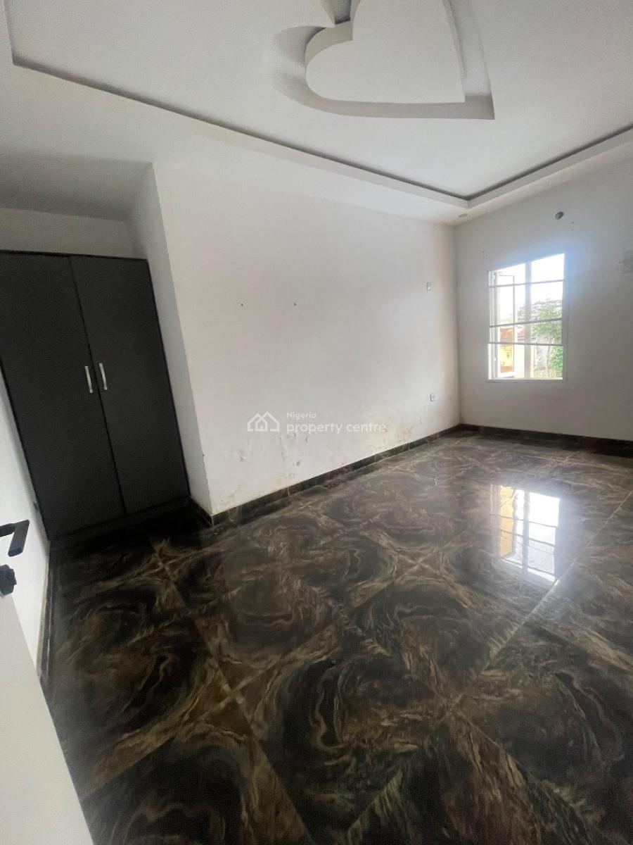 Neatly Used One Bedroom, Yaba, Yaba, Lagos, Mini Flat (room and Parlour) for Rent