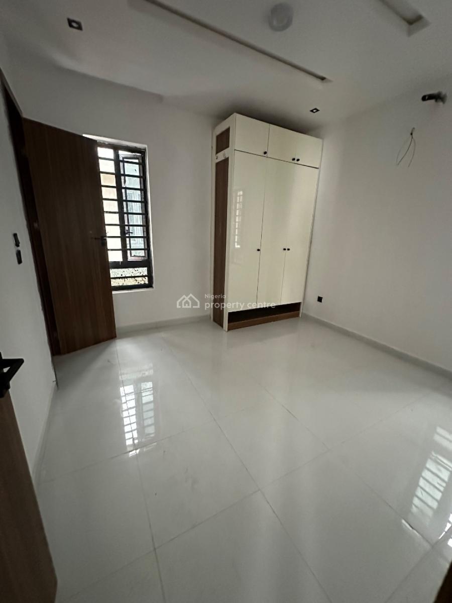Luxury 2 Bedroom Apartment + Solar Panel, Harris Drive, Lekki, Lagos, Flat / Apartment for Sale