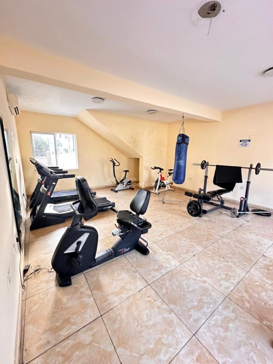 Spacious 3 Bedroom + Pool & Gym + Bq Available, Off Admiralty Way, Lekki Phase 1, Lekki, Lagos, Flat / Apartment for Rent