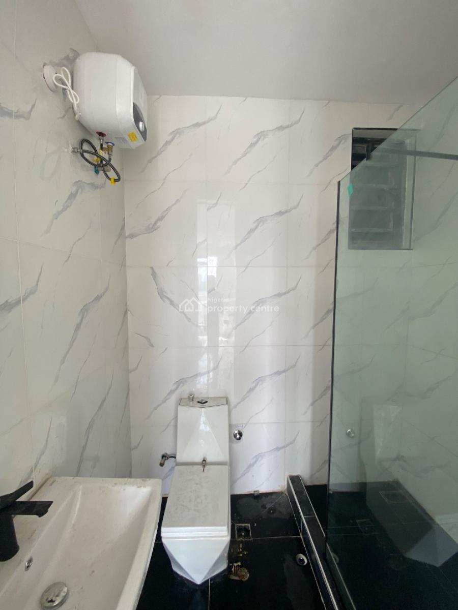 Newly Built 3 Bed with 1bq, Lekki Phase1, Lekki Phase 1, Lekki, Lagos, Flat / Apartment for Sale