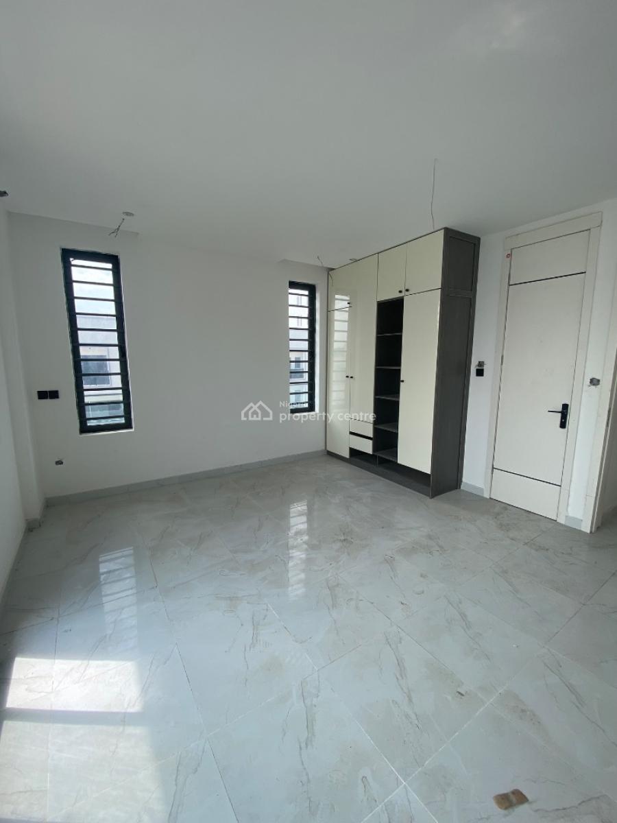 Newly Built 3 Bed with 1bq, Lekki Phase1, Lekki Phase 1, Lekki, Lagos, Flat / Apartment for Sale