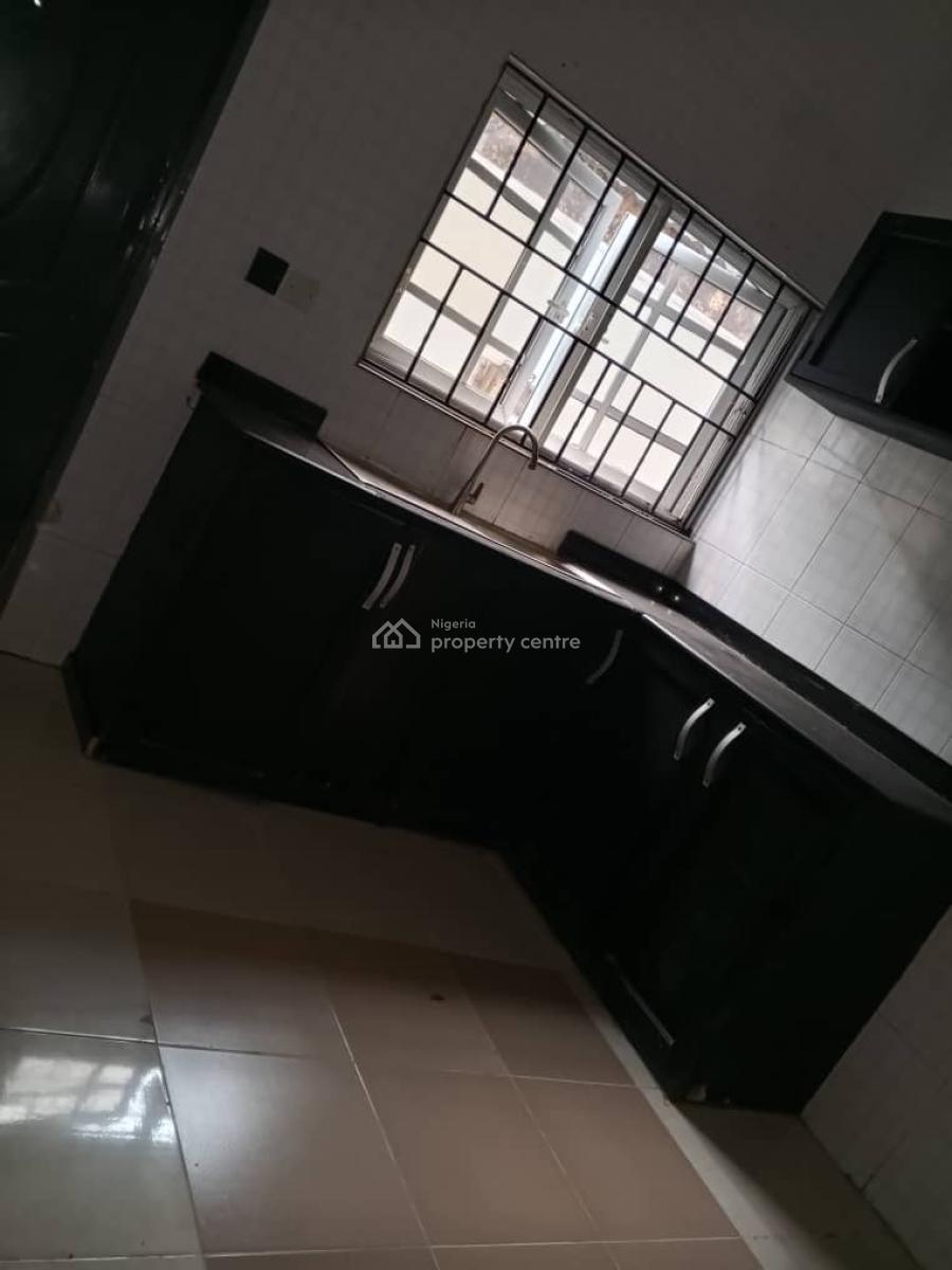 Self Serviced 2 Bedrooms Terrace Duplex, Lekki Phase 1, Lekki, Lagos, Terraced Duplex for Rent