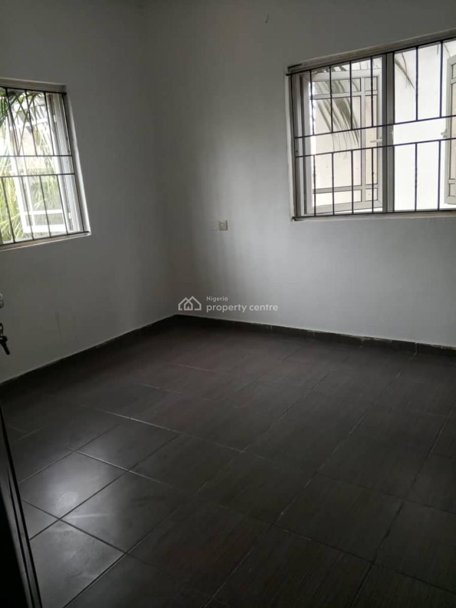 Self Serviced 2 Bedrooms Terrace Duplex, Lekki Phase 1, Lekki, Lagos, Terraced Duplex for Rent