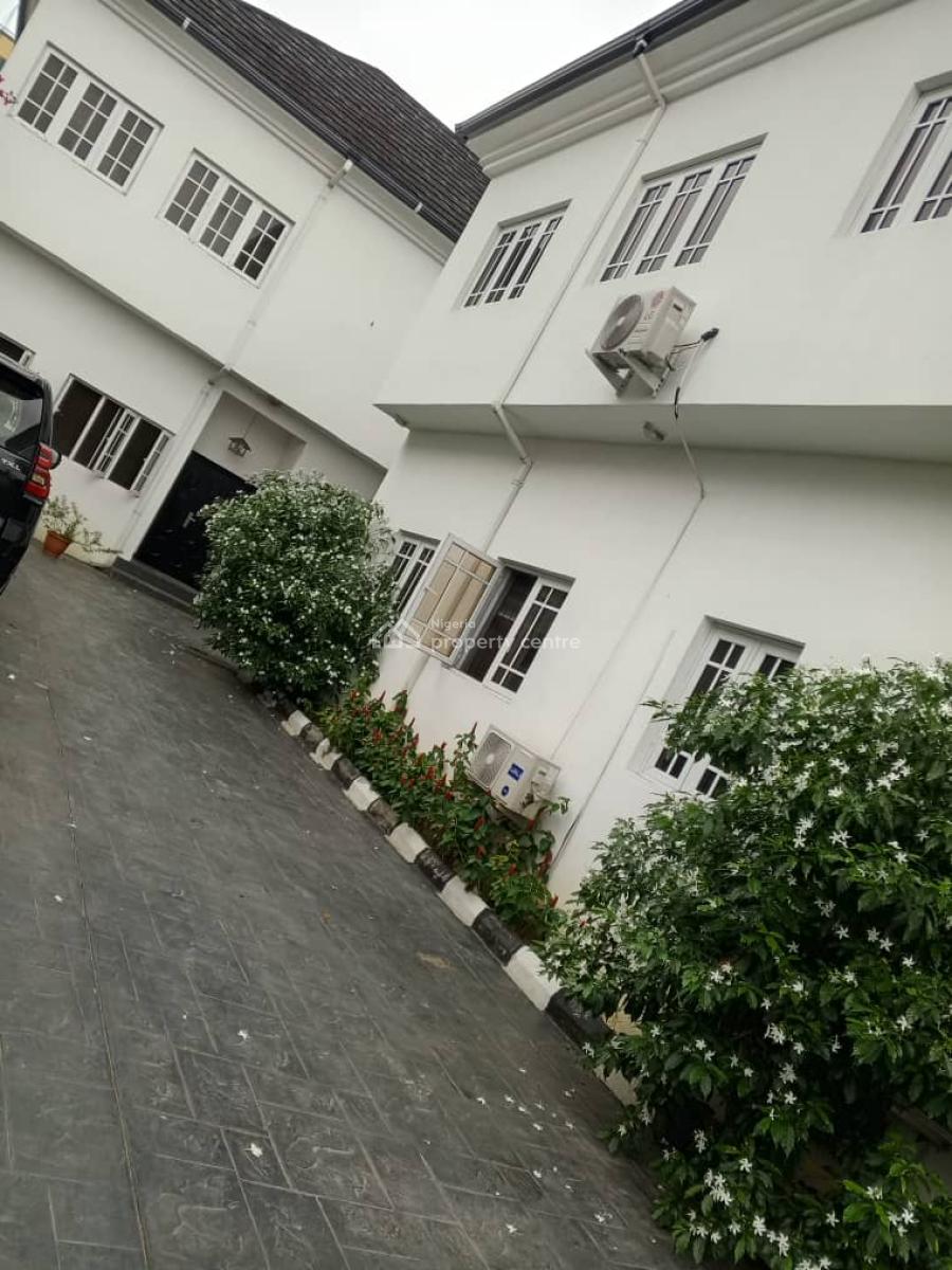 Self Serviced 2 Bedrooms Terrace Duplex, Lekki Phase 1, Lekki, Lagos, Terraced Duplex for Rent