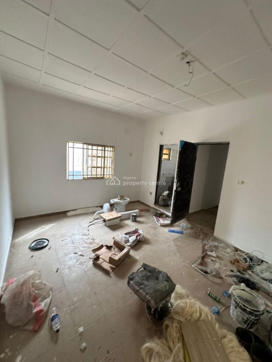 a Sweet One Bedroom Apartment in a Good Neighborhood, Off 69 Road 6th Avenue Gwarinpa, Gwarinpa, Abuja, Mini Flat (room and Parlour) for Rent