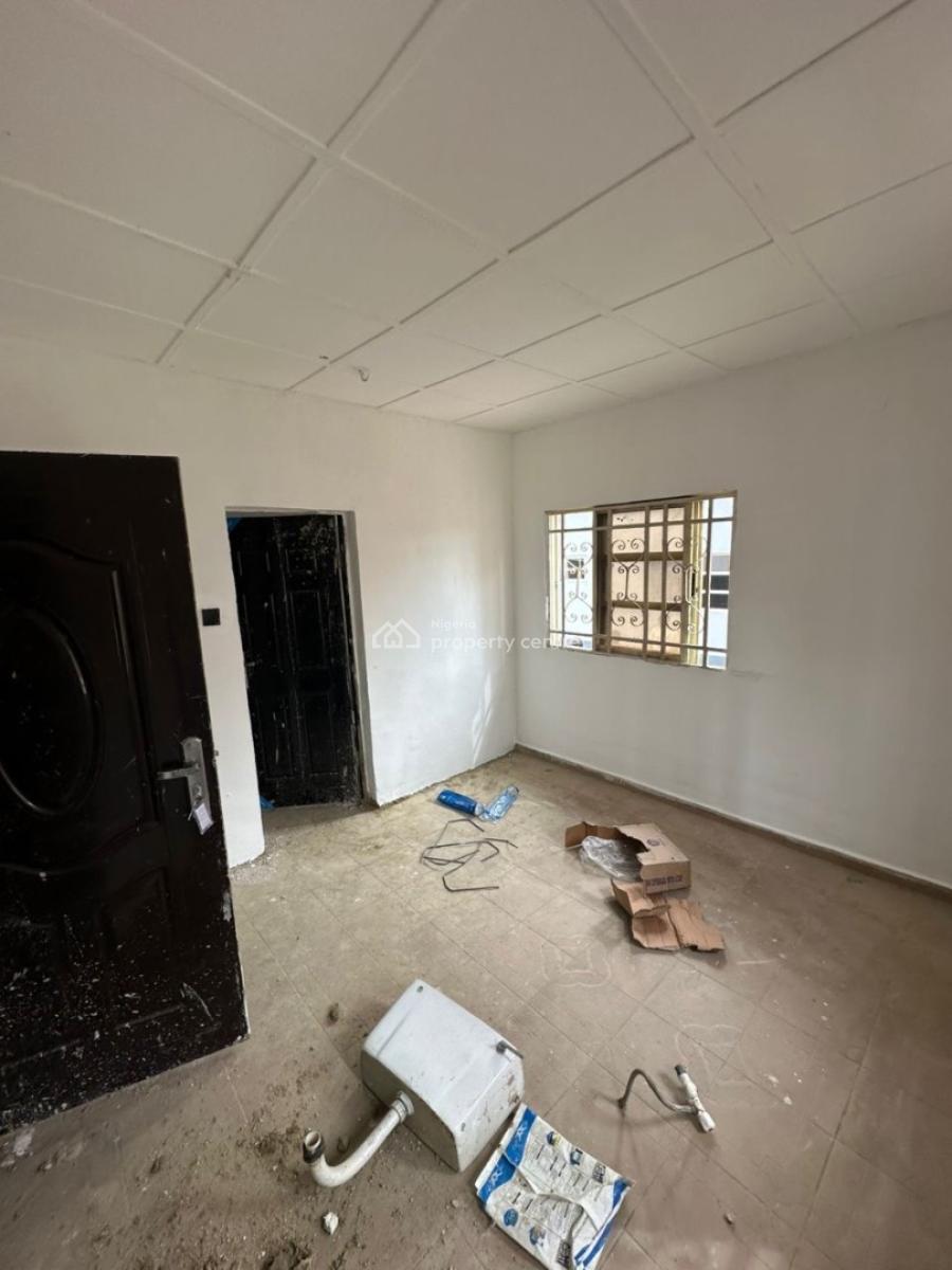 Newly Renovated One Bedroom Apartment in a Good Neighborhood, Off 69 Road 6th Avenue,gwarinpa, Gwarinpa, Abuja, Mini Flat (room and Parlour) for Rent