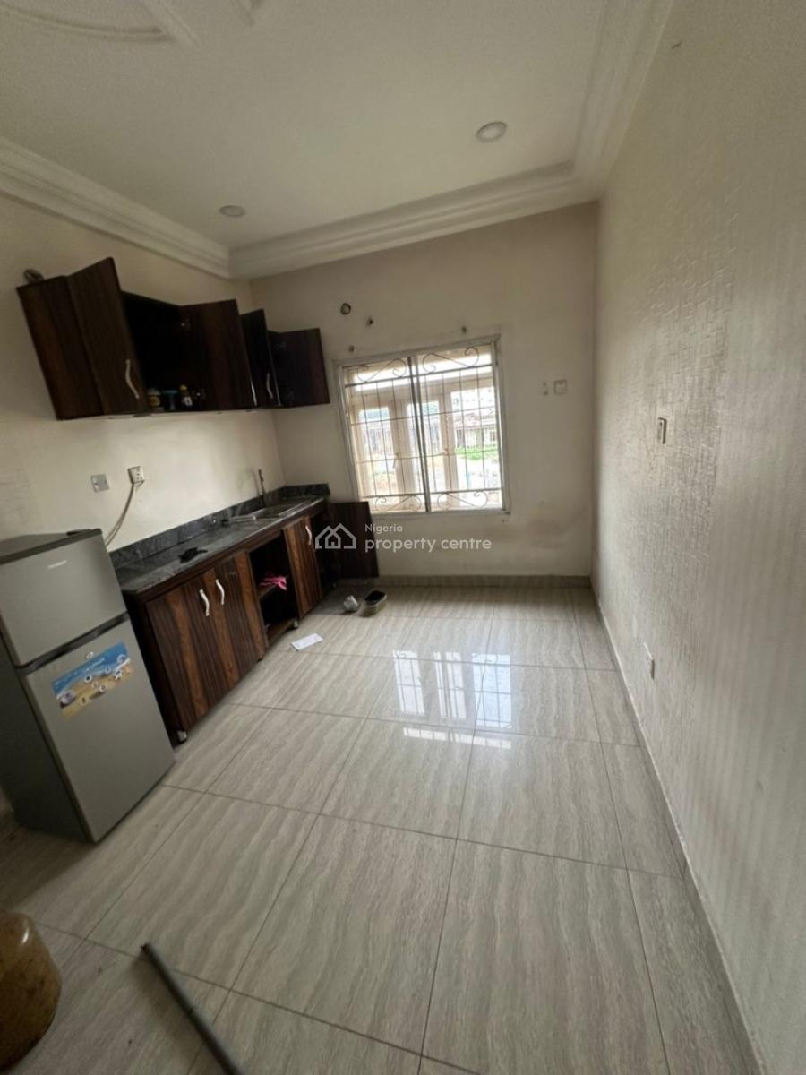 One Bedroom Apartment with a Studio Kitchen in a Good Neighborhood, Off 69 Road , 6th Avenue Gwarinpa, Gwarinpa, Abuja, Mini Flat (room and Parlour) for Rent