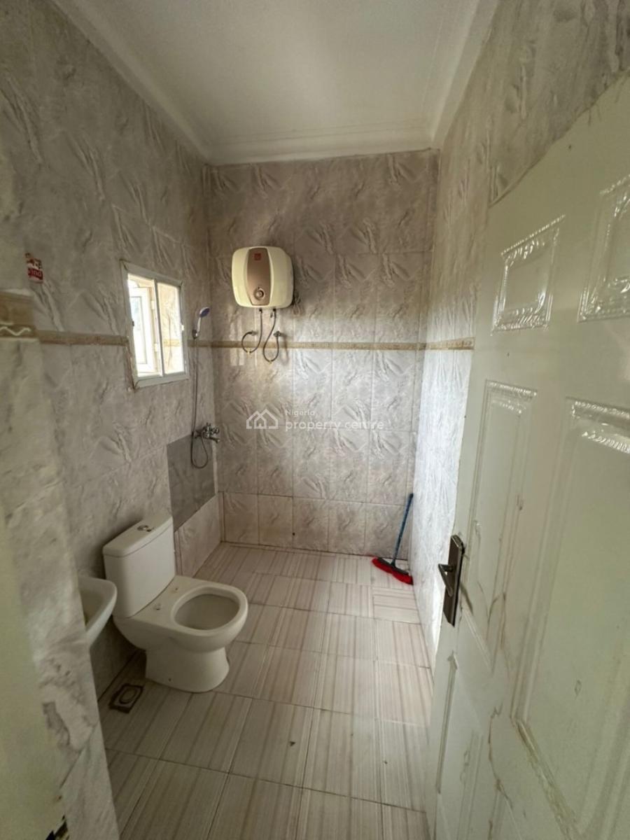 One Bedroom Apartment with a Studio Kitchen in a Good Neighborhood, Off 69 Road , 6th Avenue Gwarinpa, Gwarinpa, Abuja, Mini Flat (room and Parlour) for Rent