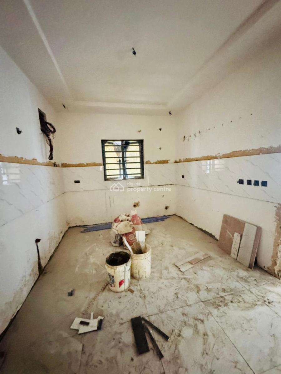 3 Bedroom Apartment with Boys Quarters, Yaba, Lagos, Flat / Apartment for Sale