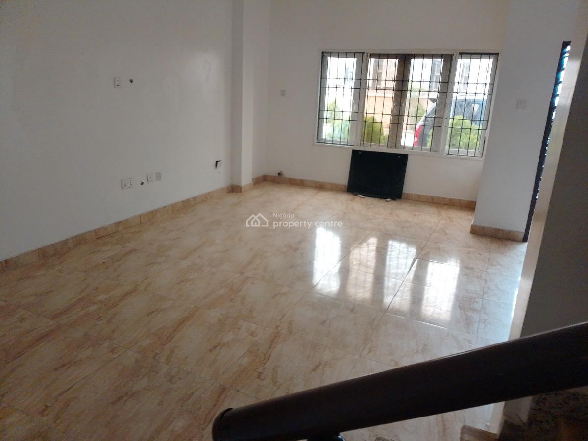 4 Bedroom Duplex Plus a Bq, Guzape District, Abuja, Terraced Duplex for Rent