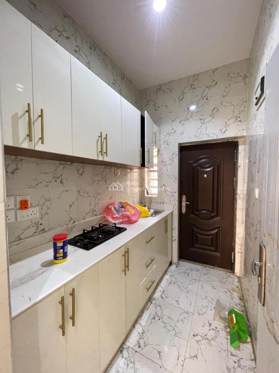 1 Room Self Contain  in Secured Estate, Eleganza Bus Stop, Ikota, Lekki, Lagos, House for Rent