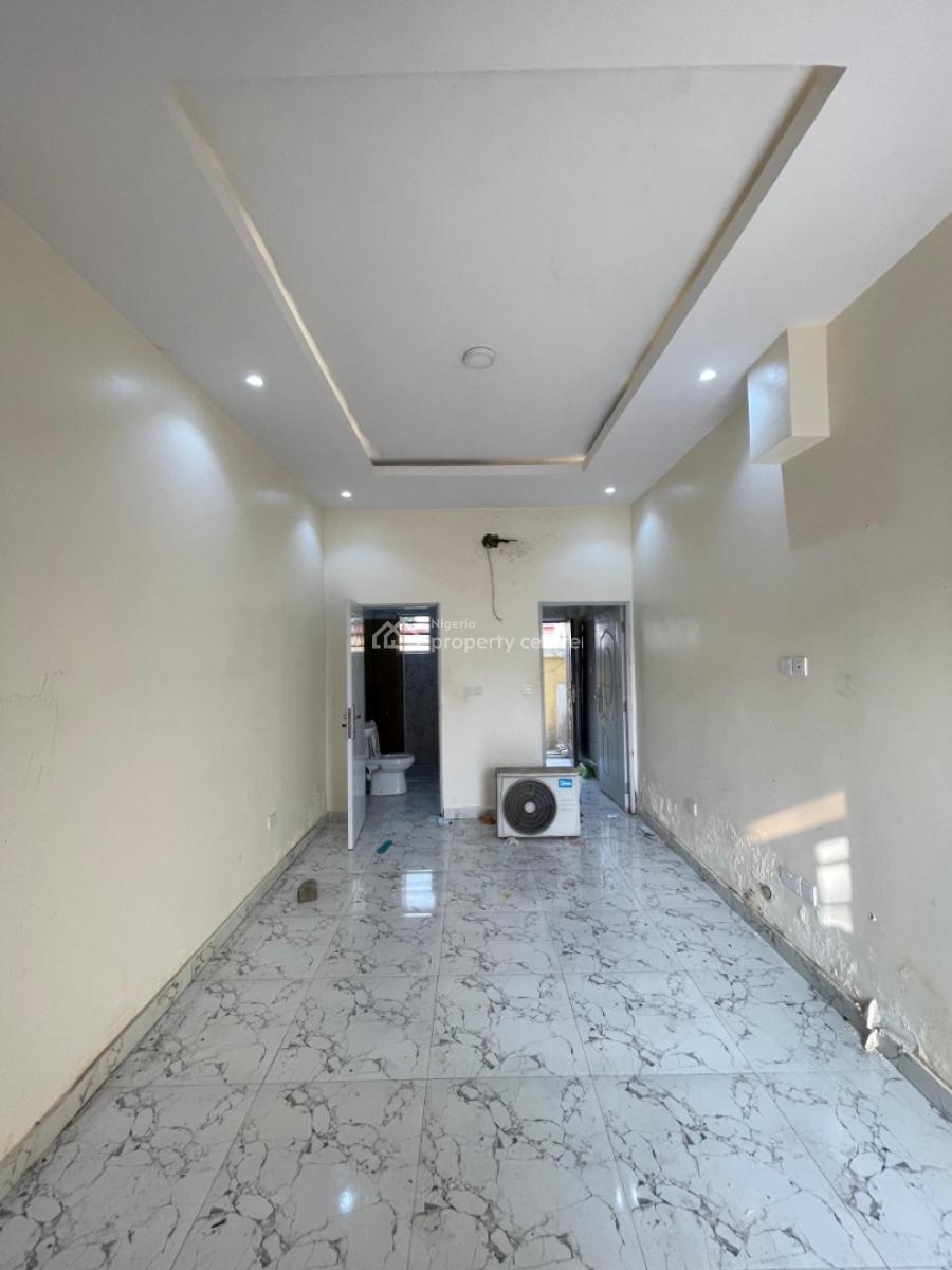 1 Room Self Contain  in Secured Estate, Eleganza Bus Stop, Ikota, Lekki, Lagos, House for Rent
