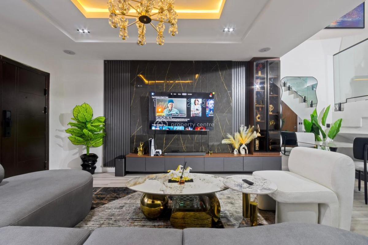 Luxury 2 Bedrooom Apartment with 24/7  Security and En Suite Rooms, Amazon, Netflix,snooker Board and Ps5, Lekki Phase 1, Lekki, Lagos, Flat / Apartment Short Let