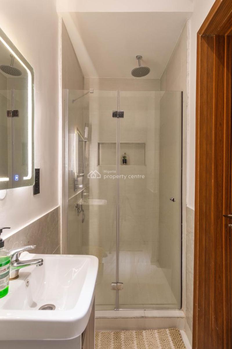 Luxury 2 Bedrooom Apartment with 24/7  Security and En Suite Rooms, Amazon, Netflix,snooker Board and Ps5, Lekki Phase 1, Lekki, Lagos, Flat / Apartment Short Let