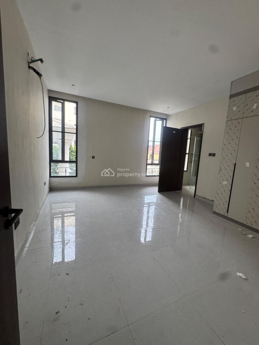 Luxury Serviced 2 Bedroom Apartment, Lekki Phase 1, Lekki, Lagos, Flat / Apartment for Rent